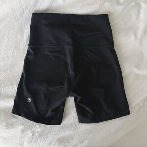 LULULEMON Wunder Train High-Rise Short 6”